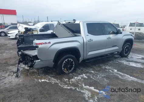 2023 Toyota Tundra Crewmax Sr/Crewmax Sr5 из США, поврежденный, VIN 5TFLA5DB1PX097696